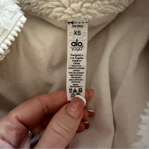 ALO Yoga Foxy Sherpa jacket coat ivory cream women’s size XS - Picture 11 of 13